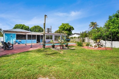 Welcome to this well-maintained 4-bedroom, 2-bathroom home - photo 38