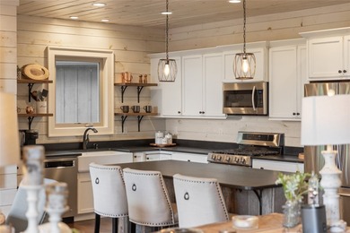 Experience an upscale outdoor lifestyle in the Chinquapin gated - photo 40