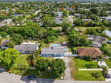 Welcome to this well-maintained 4-bedroom, 2-bathroom home - photo 42
