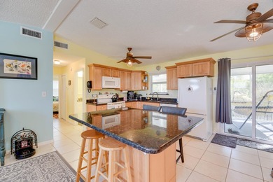 Located in the peaceful National Key Deer Refuge, this charming - photo 9