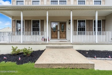 Welcome to this spacious 4-bedroom, 3.5-bath Center Hall - photo 10
