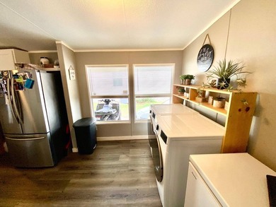 Welcome to your dream home! This double-wide mobile home is a - photo 12