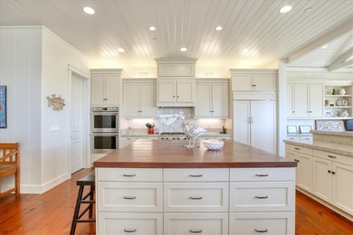 ENJOY THE RECENT UPDATED PHOTOS: This beautifully designed - photo 13