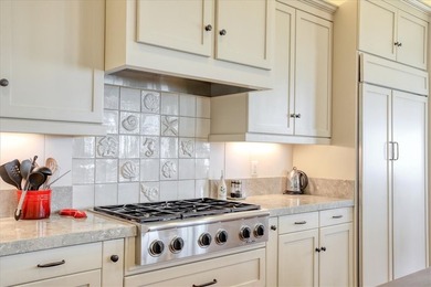 ENJOY THE RECENT UPDATED PHOTOS: This beautifully designed - photo 14