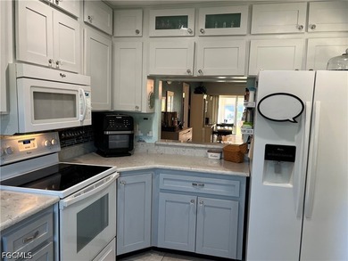 BEACHSIDE CHARM**CORNER UNIT**LOW TRAFFIC CUL-DE-SAC**NEWER - photo 9