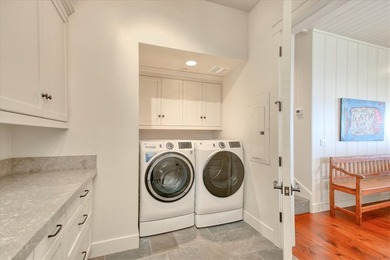 ENJOY THE RECENT UPDATED PHOTOS: This beautifully designed - photo 42