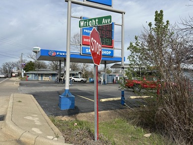 Busiest location on the strip, 76 Country Blvd, Branson, MO. Gas - photo 5