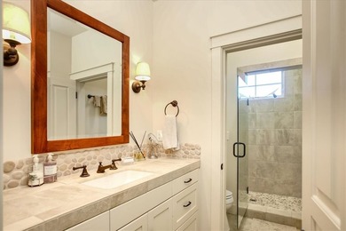 ENJOY THE RECENT UPDATED PHOTOS: This beautifully designed - photo 49