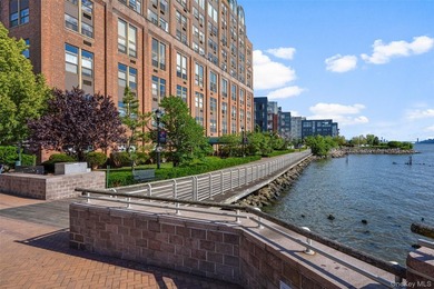 Rare opportunity to own a spacious duplex condo along the scenic - photo 2