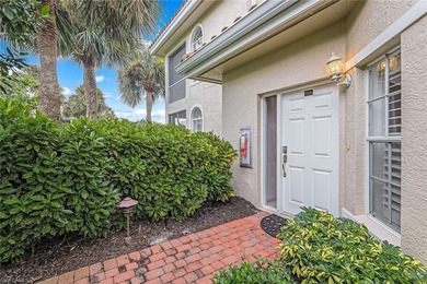 Light and bright 3 Bedroom 2 Bath first-floor end unit with - photo 2