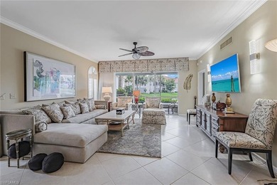 Light and bright 3 Bedroom 2 Bath first-floor end unit with - photo 4