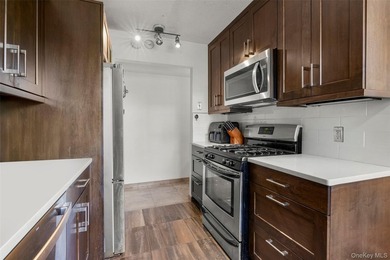 Rare opportunity to own a spacious duplex condo along the scenic - photo 8