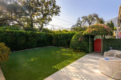Enchanting single-level California Cottage with stunning - photo 11
