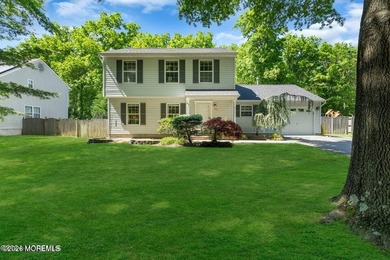Featured Listing - Grande River Welcome to Grande River! This - photo 2