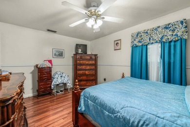 Welcome to an exceptional investment opportunity in the - photo 11