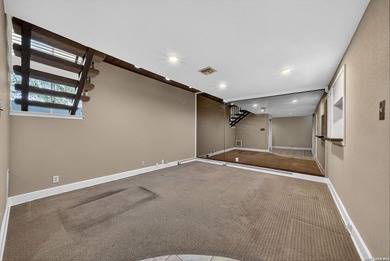 Enjoy the privacy of a stand-alone condo with the ease of - photo 21