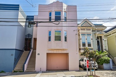 Perched atop a classic Art Deco building in the heart of the - photo 4
