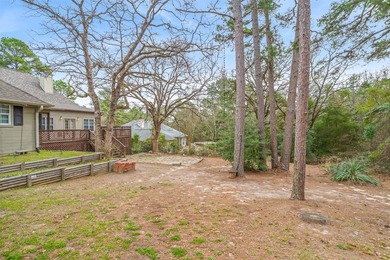 Fantastic curb appeal on this 4BD-2BA-2LA Golf Course home at - photo 35