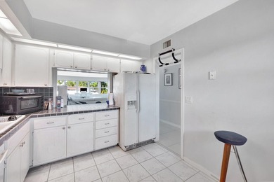 LIVE THE LIFESTYLE IN THIS 2/BED/ 2 BATH CONDO WITH SPLIT FLOOR - photo 43