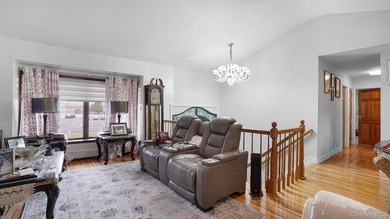 Welcome to this spacious Hi-Ranch in the heart of Bellmore - photo 4