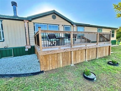 Country living just minutes from Lake Eufaula! Situated on 7.5 - photo 5