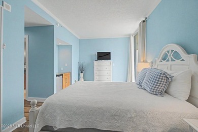 Ocean Club Condo's in Biloxi are known for a luxurious feel - photo 23