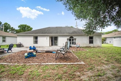 Opportunity awaits at 195 Parkview Drive in Palm Coast! This - photo 3