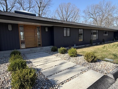 (private lake, pond, coastal) Home For Sale in Rogersville Missouri