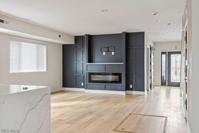 Welcome to 1457 W 52nd, a beautifully renovated 3-bedroom, 3 - photo 7
