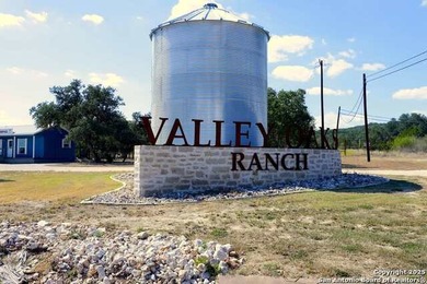 Lake Acreage For Sale in Hondo, Texas