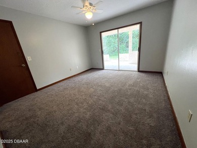 Single story townhome - perfect for first time homebuyer or - photo 8