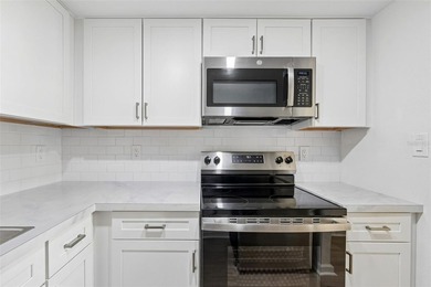 Welcome to easy Florida living in this beautifully remodeled - photo 9