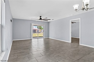 Short Sale Opportunity - Duplex in SE Cape Coral! Great - photo 5