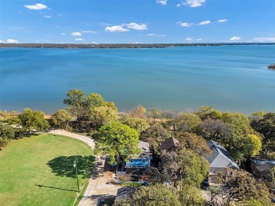 Lake Lewisville Home For Sale in Shady Shores Texas