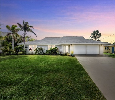 Caloosahatchee River Home Sale Pending in Cape Coral Florida