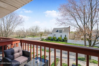 Welcome to 210 Tennyson Drive, Staten Island, NY 10308 a - photo 11