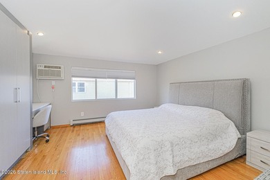Welcome to 210 Tennyson Drive, Staten Island, NY 10308 a - photo 13