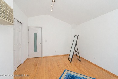 Welcome to 210 Tennyson Drive, Staten Island, NY 10308 a - photo 17