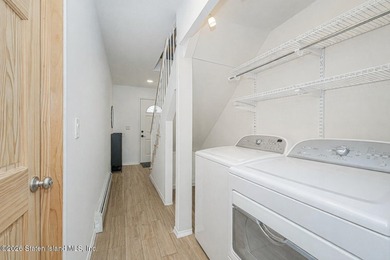 Welcome to 210 Tennyson Drive, Staten Island, NY 10308 a - photo 21