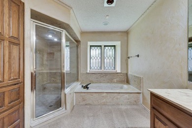 Large single story home in the Arlington lakeside community of - photo 22
