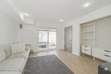 Welcome to 210 Tennyson Drive, Staten Island, NY 10308 a - photo 23