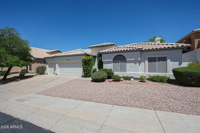 Welcome to your new home! Beautiful 4 bed, 2.5 bath property - photo 3