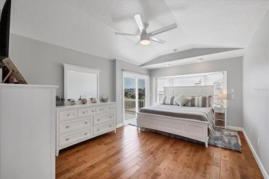 Absolutely Stunning Waterfront Retreat with Direct Access to the - photo 33