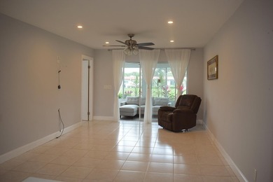 Beautifully remodeled 2-bedroom, 2-bath villa located in the - photo 6