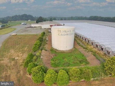 34+ Acre Greenhouse & Agricultural Facility Exceptional - photo 3
