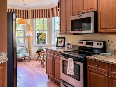 Beautifully positioned one-story townhome in Middleborough at - photo 3