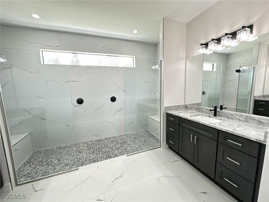 Gorgeous New Construction Home W/Direct Gulf Access! Move-In - photo 4