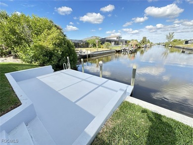 Gorgeous New Construction Home W/Direct Gulf Access! Move-In - photo 5