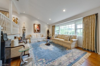 STYLISH 3-BED/2.1 BATH SPLIT-LEVEL HOME IN QUIET NEIGHBORHOOD - photo 12