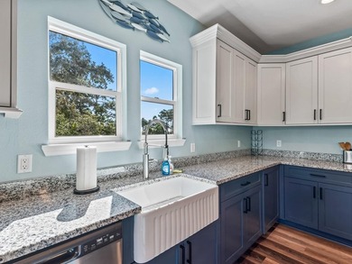 NEWER 2023 BUILT ALLIGATOR POINT GETAWAY! Paid off Solar Panel - photo 17